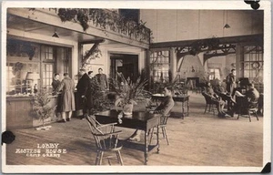 c1910s CAMP GRANT Illinois RPPC Real Photo Postcard YMCA HOSTESS HOUSE Interior - Imagen 1 de 2