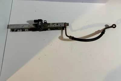 1998-2000 Honda Civic Complete Fuel Rail/ Feed Hose OEM D16Y8 - Image 1 of 4