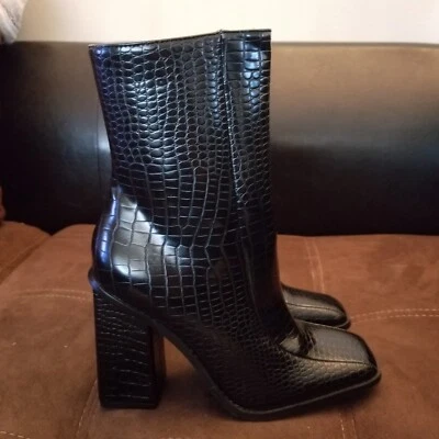 Public Desire  Square Toe Croc Chunky Heeled Black Boots Size 5 - Image 1 of 4