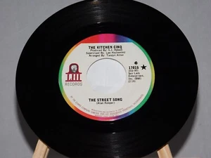 The Kitchen Cinq Record 45 The Street Song When The Rainbow Disappears garage - Foto 1 di 3