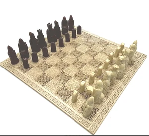Isle of Lewis Schachspiel (Kalkstein) - Bild 1 von 3