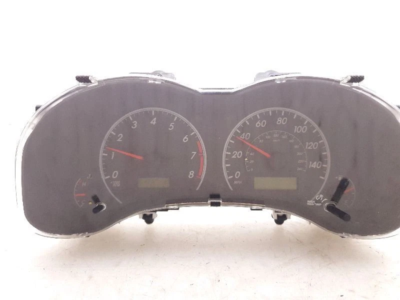 Toyota Corolla 2011 velocímetro cuadro de instrumentos  Foto 1 de 4