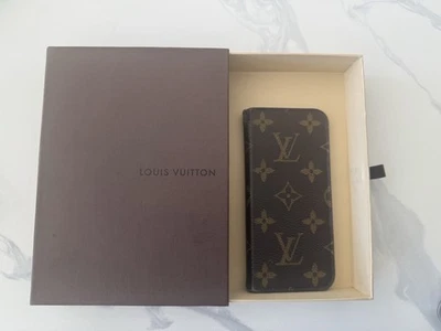 AUTÉNTICA Funda de Teléfono Louis Vuitton Monograma Folio iPhone 6 Foto 1 de 4