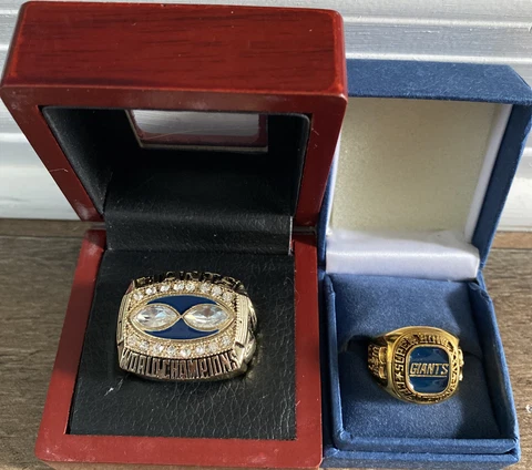 NEW YORK GIANTS WORLD CHAMPIONS SUPER BOWL XXV BLING REPLICA GOLD RINGS LOT OF 2 Cover