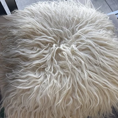 Funda de almohada de piel de lana mongola genuina funda de cojín cuadrada mullida caqui 16x16 pulgadas Foto 1 de 4