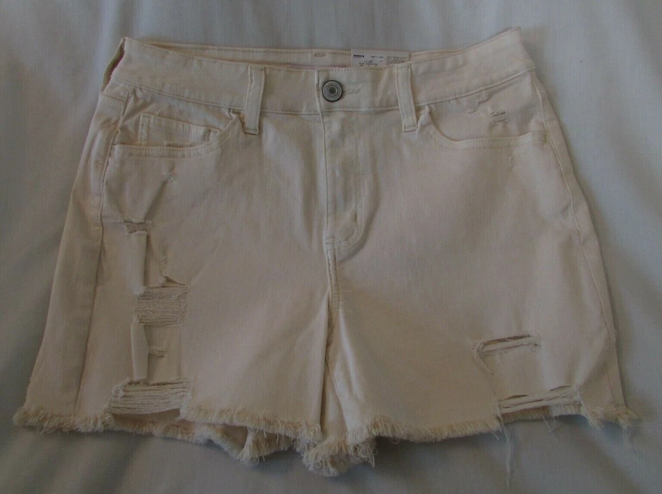 So Jr High Rise Curvy MIDI Beige Jean Shorts Size 11/30 Ret (DW-78)