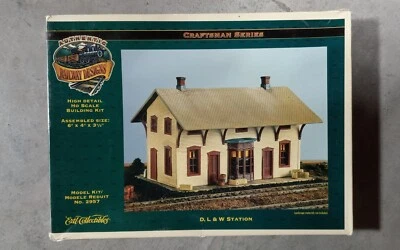 Ertl H.O. Scale No. 2957 D, L & W Station Craftsman Series Model Kit - Image 1 of 2