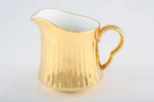 Royal Worcester - Gold Lustre - Fluted - Milk Jug - 186900Y - Picture 1 of 1