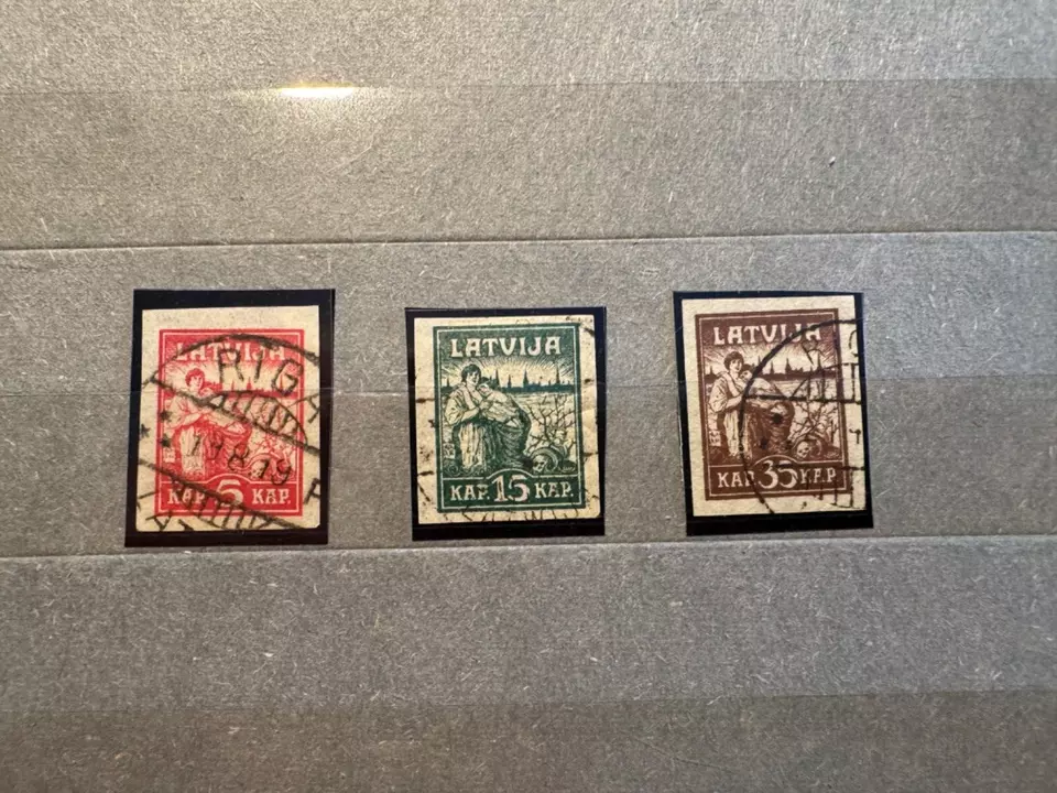 Latvia, Lettland, Sc 49-51; Mi 25y-27y; used, Pelure papier - Image 1 of 1