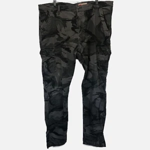 Wrangler Cargo Pants Mens 40 x 32 Gray Camo Regular Taper Stretch Hiking Outdoor - Picture 1 of 5