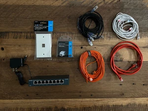 TP-LINK TL-SG108 8-Port Switch w/ Cat5E cables - Picture 1 of 3