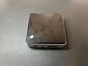 Intel NUC w/Intel Core i5-6260U 12gb Ram 256gb SSD Windows 10 Pro - Afbeelding 1 van 7
