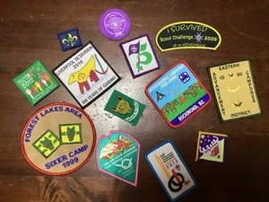 WORLDWIDE ASSORTED SCOUTING BADGES SEW ON PATCHES SOME RARE JOB LOT PATCHES 12 - Picture 1 of 2