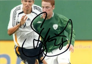 IRELAND, MANSFIELD & SHEFFIELD UNITED: STEPHEN QUINN SIGNED 6x4 ACTION PHOTO+COA - Picture 1 of 1
