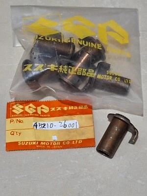 Suzuki OEM Seat Lock Strike TM75 TS75 TS50 45210-26001 Nos - Imagem 1 de 4