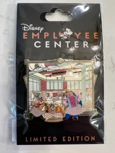 Disney DEC Pin Buena Vista Commissary mit Dame & dem Tramp. LE 250 - Bild 1 von 1