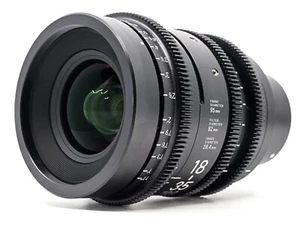 Sigma 18-35mm T2.0 High-Speed Cine Lens for Sony E w/Front & back caps - Picture 1 of 2