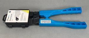 SharkBite 865894: Kit de herramientas de crimpado PEX 1/2” y 3/4” PEX; Modelo #24692Z - Imagen 1 de 9