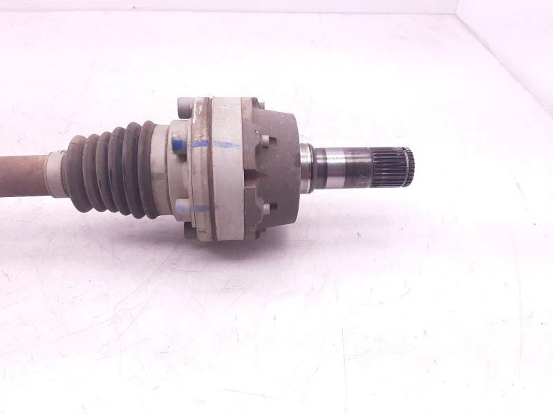 Eje conductor trasero 3,0 L 2008-2014 Cadillac CTS 22776826 Foto 1 de 4