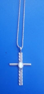 Vintage Sterling Silver Christian Cross with White Stone with 20" 925 Necklace - Picture 1 of 6