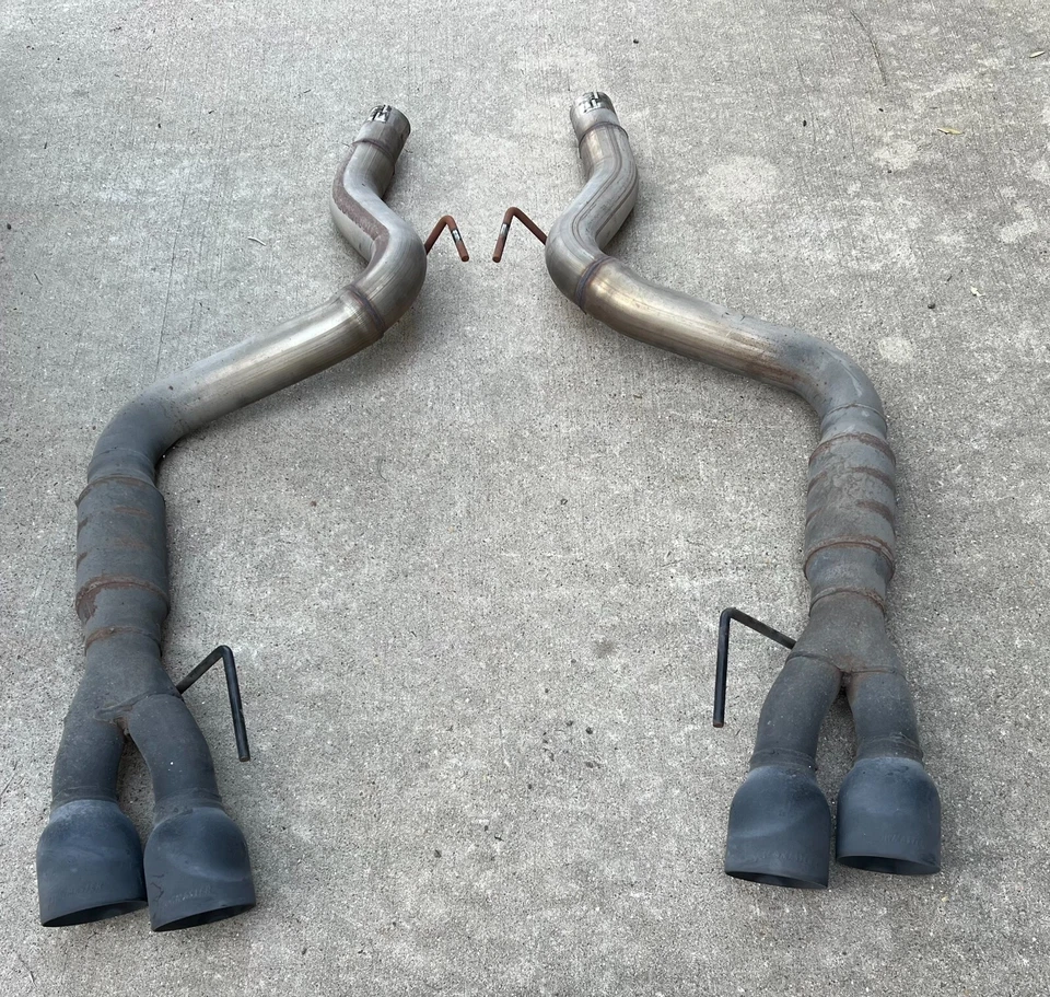 Flowmaster 817806 Ford Mustang GT Outlaw Sistema de escape eje trasero, ¡gran forma! Foto 1 de 4