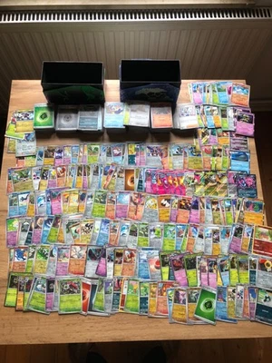 Große Pokémon Kartensammlung Über 1000 Karten  mit vielen Holos KEIN LOS! - Bild 1 von 4