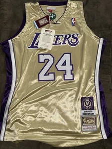 Camiseta Mitchell & Ness Kobe Bryant Los Angeles Lakers Gold HOF Auténtica Talla 44L - Imagen 1 de 12