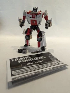 Red Alert - Transformers Universe 2.0 Generations - Picture 1 of 7