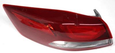 Lámpara trasera halógena del lado izquierdo del conductor OEM para Hyundai Elantra sedán EE. UU. 92401-F3000 Foto 1 de 4