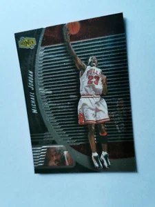 MICHAEL JORDAN 1998 Upper Deck Ionix Michael Jordan #13 Chicago Bulls - Bild 1 von 2