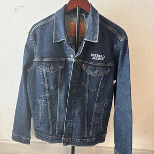 Levi’s Men’s Custom Mexican beer brand Estrella Jalisco embroidered Jacket - Picture 1 of 12
