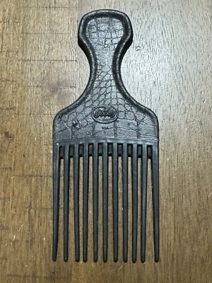 Peine de piel de serpiente de cocodrilo de cuero sintético recogedor de pelo de plástico negro grande Goody de colección Foto 1 de 3