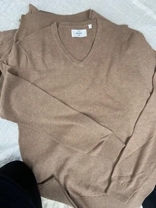 C&A The Basics Men's 100% Cotton V-Neck Jumper -  Size L - LIGHT BROWN - Picture 1 of 2