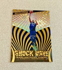 2018-19 Panini Revolution Shock Wave Impact #11 Karl-Anthony Towns Timberwolves
