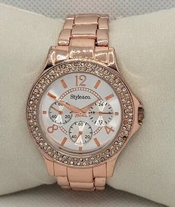 Ladies Style & Co Rose Gold Tone Rhinestone Bezel Link Bracelet Analog Watch H1 - Picture 1 of 9