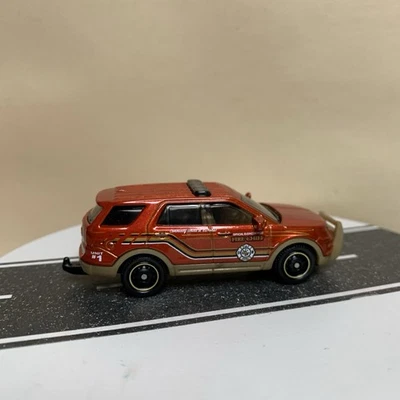 Matchbox MBX Rescue #42 '16 2019 Ford Interceptor Utility Explorer Fire Chief casi nuevo Foto 1 de 4