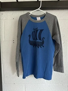 EUC Hanna Andersson Boys Viking Ship Shirt SZ 120 US 6-7 Raglan Sleeves - Picture 1 of 7
