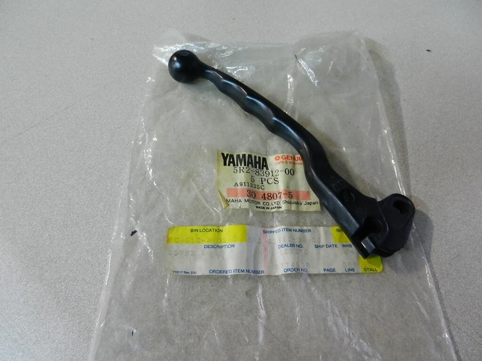 Alavanca esquerda NOS Yamaha 1988-1990 DT50 1983 RX50 5R2-83912-00 - Imagem 1 de 1