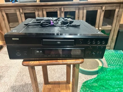Reproductor de DVD Denon DVD-3910 con control remoto Foto 1 de 3