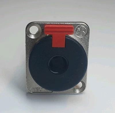 Neutrik Original - NJ3FP6C Locking Jack Chassis Connector 6.35mm - Image 1 of 3