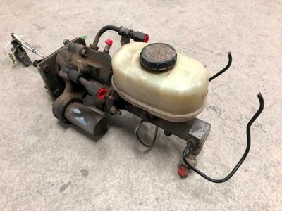 99-02 Ford F250 Super Duty USED 7.3L 4x4 Power Brake Booster w Master Cylinder - Image 1 of 4