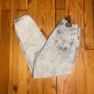 Vintage Lee 29x29 Acid Wash Denim Jeans - Picture 1 of 10