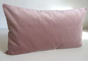 FUNDA DE COJÍN OBLONGA TERCIOPELO ROSA POLVORIENTO - Imagen 1 de 2