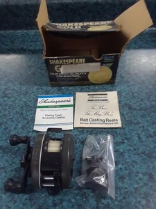 SHAKESPEARE GOLD MAG BRASS 9000 BAIT CASTING REEL 4.6:1 - Picture 1 of 12