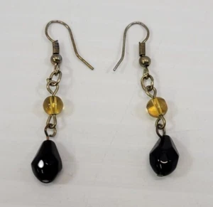 *B9) Woman Black Teardrop Glass Drop Bead Earrings - Picture 1 of 7