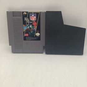 NES 1988 Nitendo NFL Super Bowl Toys LTD. Game Catridge & Sleeve Holder