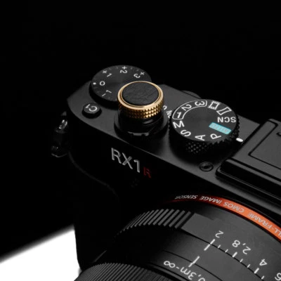 Tornillo de botón de liberación suave Gariz tipo XA-SBLBKS para cámara Sony negro Foto 1 de 4