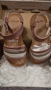 Clarkes Sandals For Girls 10.5 - Picture 1 of 4