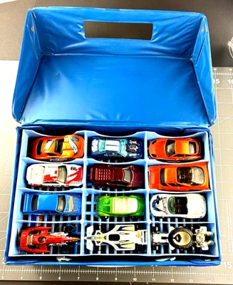 Vintage Diecast Car Case with Hot Wheels and More Vintage 20 car Collection  KK - Image 1 of 4