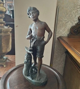 Scultura in metallo giovane fabbro firmata Oswald muffa penny - Foto 1 di 12